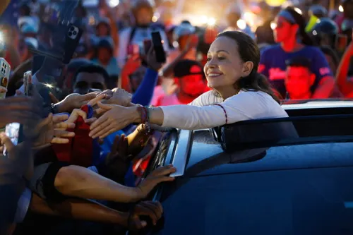 MACHADO LLEGA A CARACAS: RUBIO SE LLEVA EL CRÉDITO, TRUMP NO SABÍA