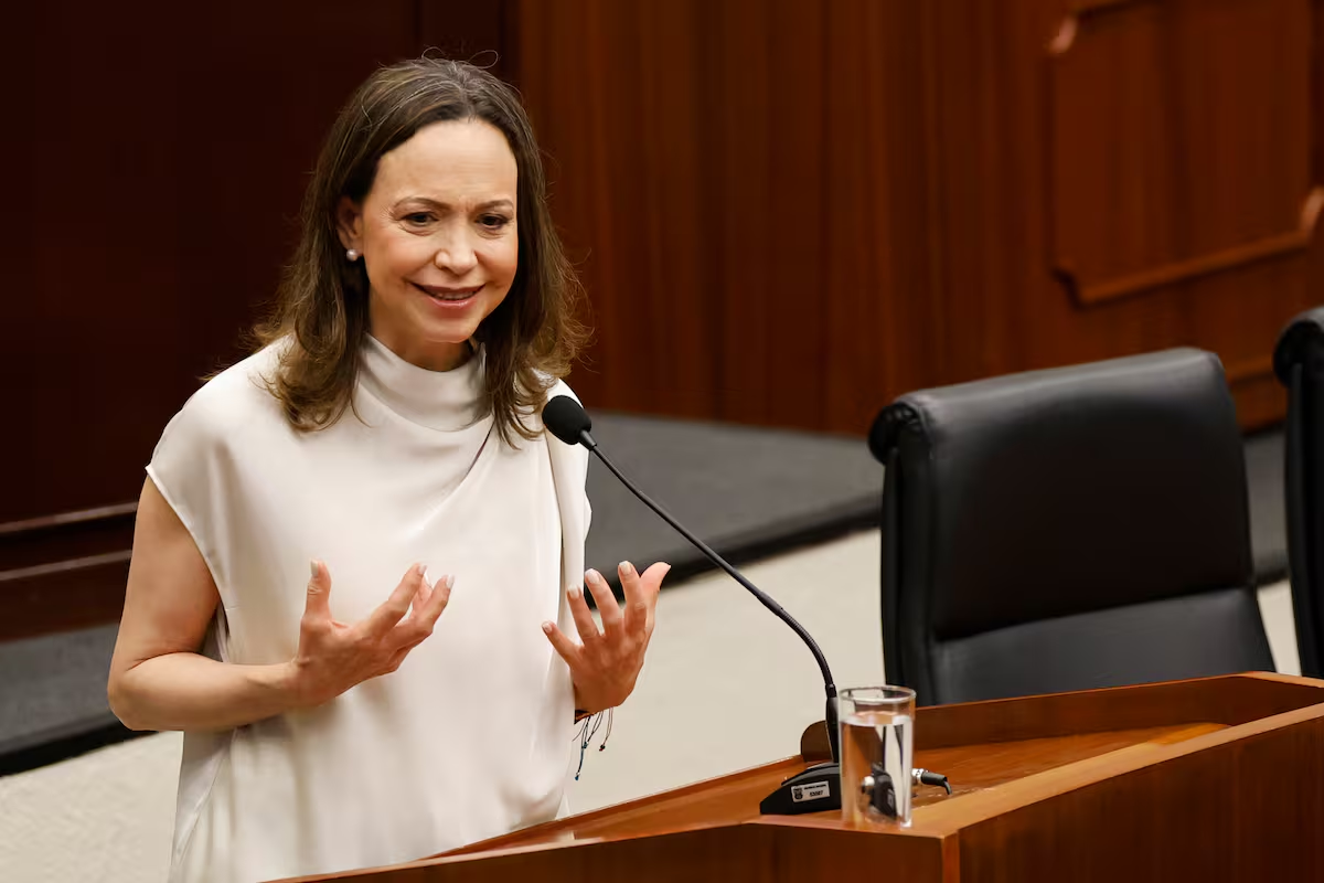 MACHADO LE DICE A COLOMBIA: SIN DEMOCRACIA EN VENEZUELA NO HAY PAZ