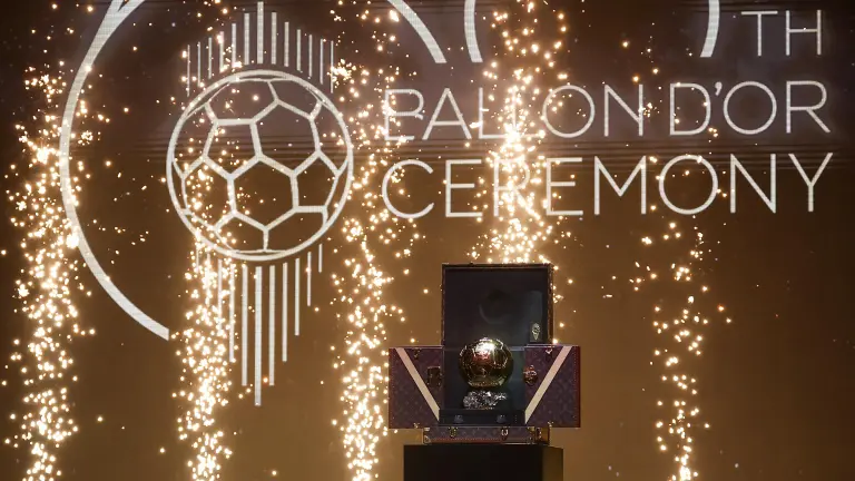HARRY KANE ROMPE UNA SEQUÍA DE 25 AÑOS PARA INGLATERRA Y SE LLEVA EL BALÓN DE ORO 2026